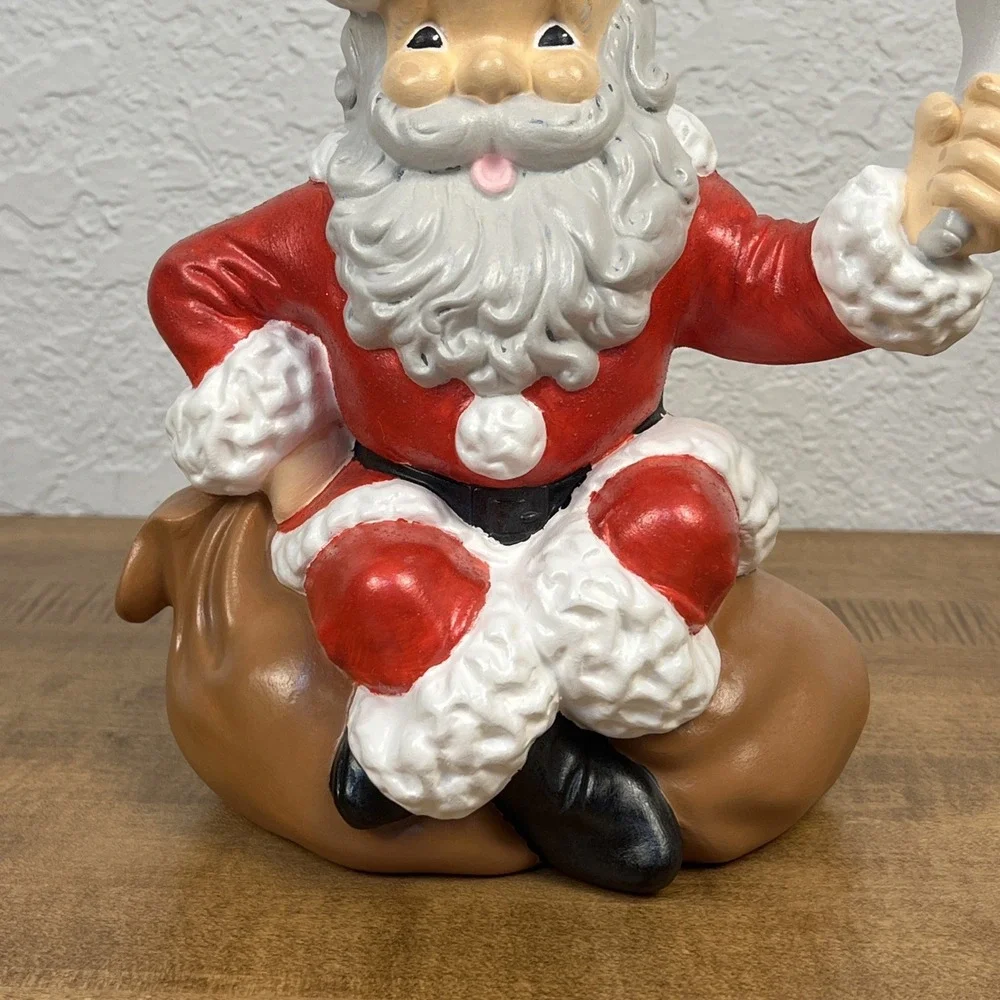 VTG Santa‎ Claus Atlantic Mold Ceramic Sitting on Sack W/ Wind Up Musical Box